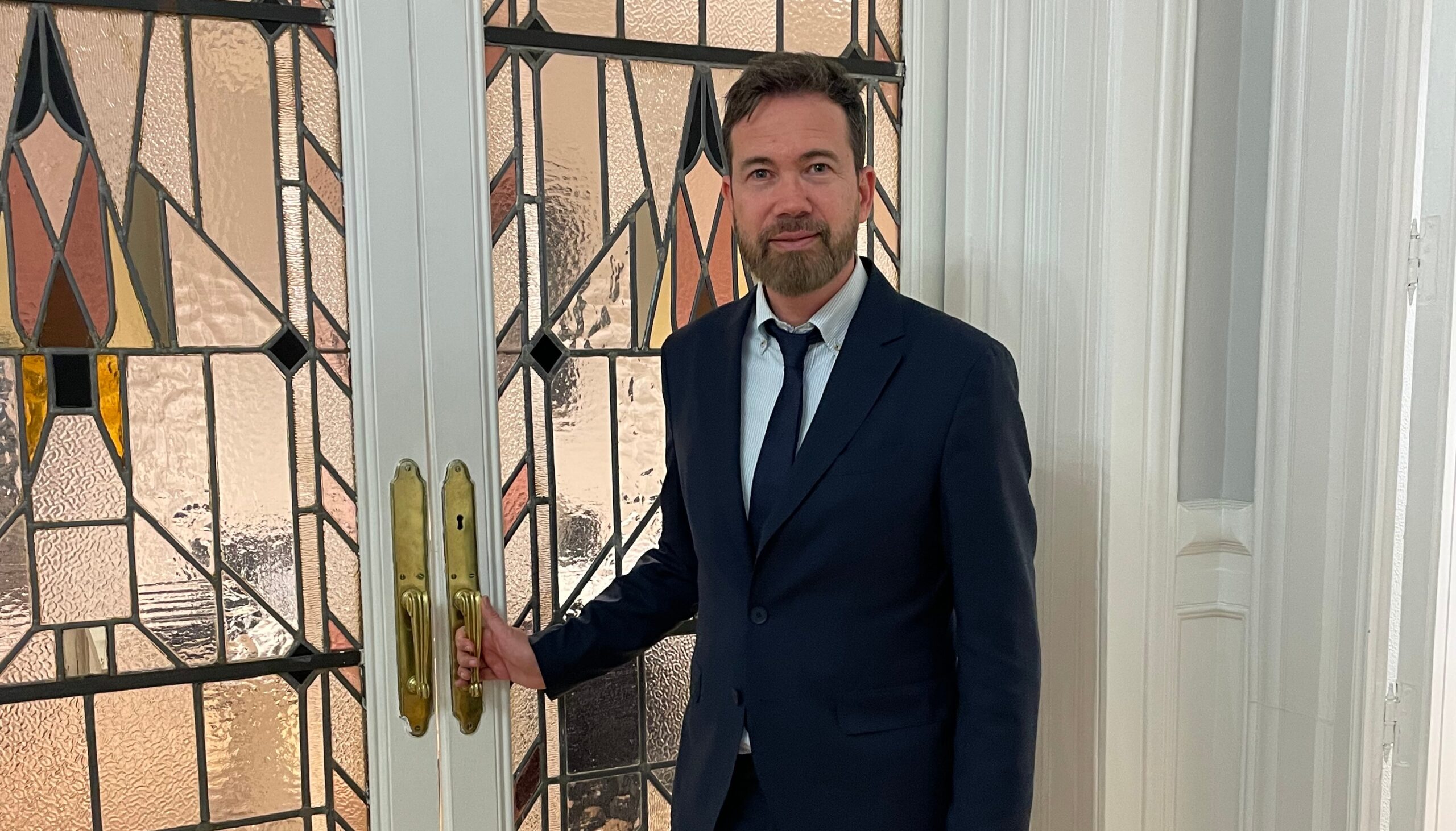 Prof. Dr. Pablo Fernández CarballoCalero Hoyng Rokh Monegier